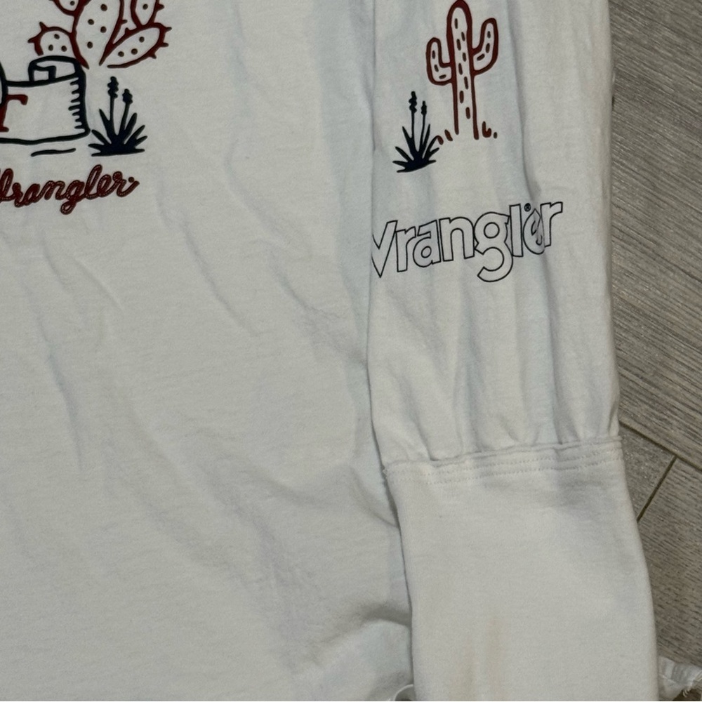 Wrangler Retro White Desert Dreamin' Long Sleeve Graphic Tee Medium - Picture 10 of 14